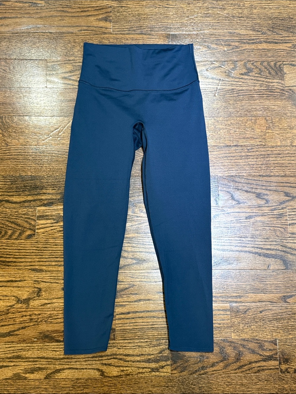 Spanx Navy 'Soft and Smooth' 7/8 Legging Midnight Navy- Like New - M